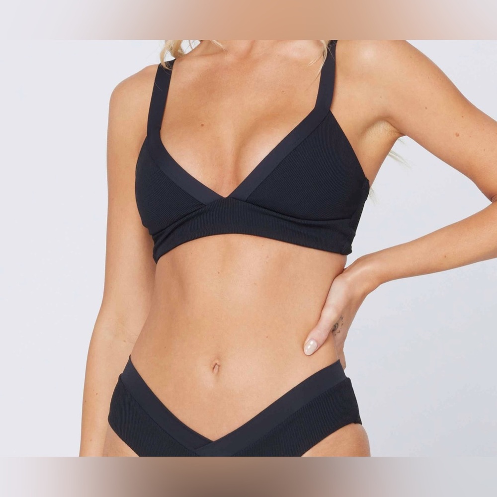 L*Space - Ribbed Vera Bikini Top | Black - XL | NWT - $88